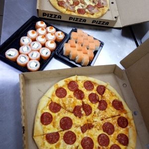 Фото от владельца ЖЕМЧУЖИНА, служба доставки суши и пиццы