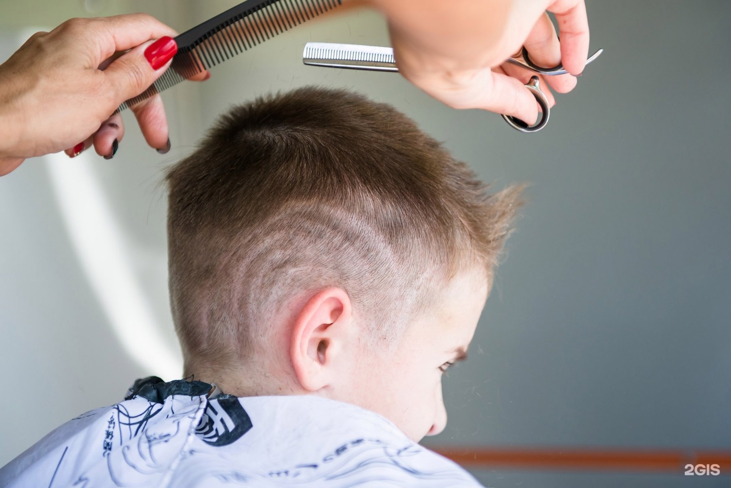 Правильно подстричь ребенка. Студия эстетики волос. Касабланка детская стрижка. Прическа Хэппи. Студия эстетики волос Тамбов.