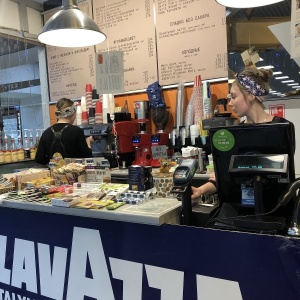 Фото от владельца LAVAZZA, мини-кофейня