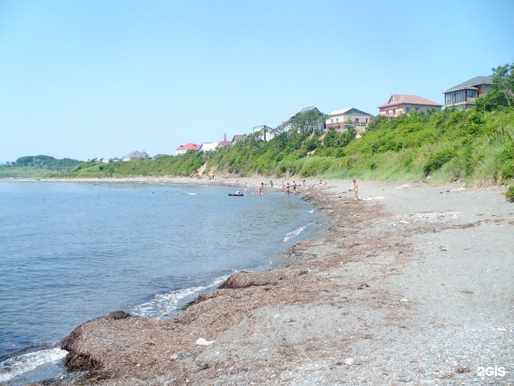 Береговой 2 отзывы. Пляж Золотари находка Приморский край.