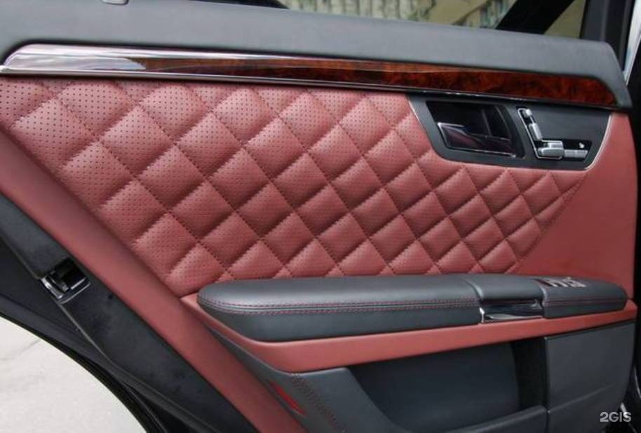 Перетянуть дверную карту автомобиля. Обивка двери машины. Дверная панель автомобиля. Перетянуть дверную карту автомобиля. Обшивка дверей автомобиля.