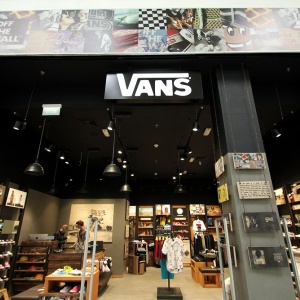 Фото от владельца Vans, магазин обуви и одежды