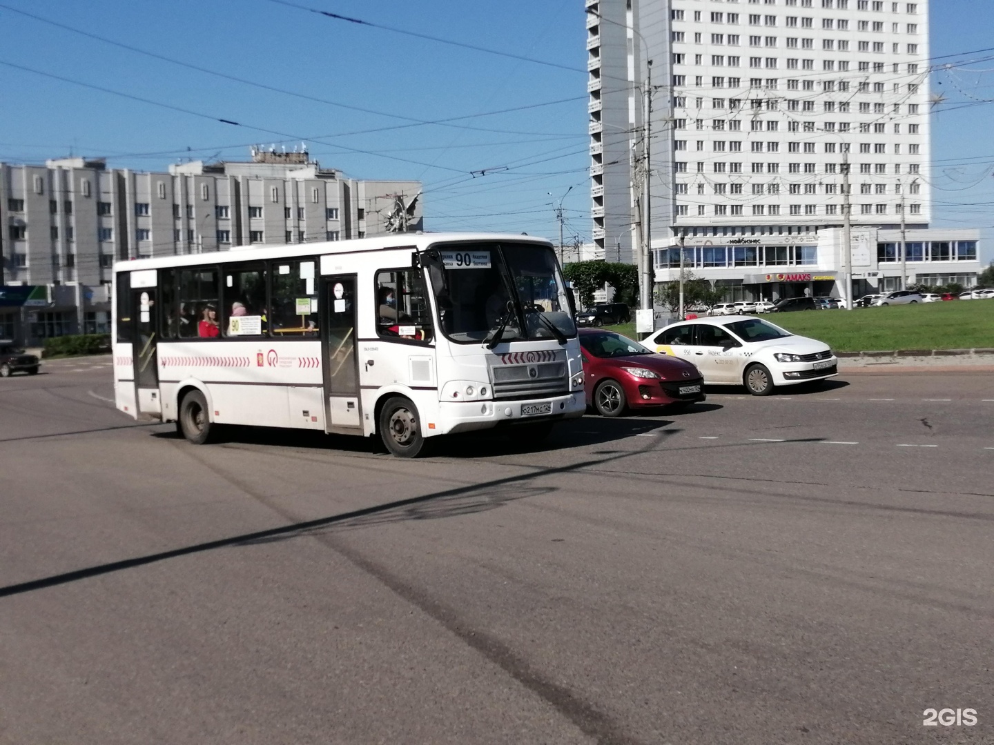 Остановки красноярск маршрут. Автобус 90. 90 Маршрут Красноярск. Автобус 090 Красноярск. 90 Маршрутка.