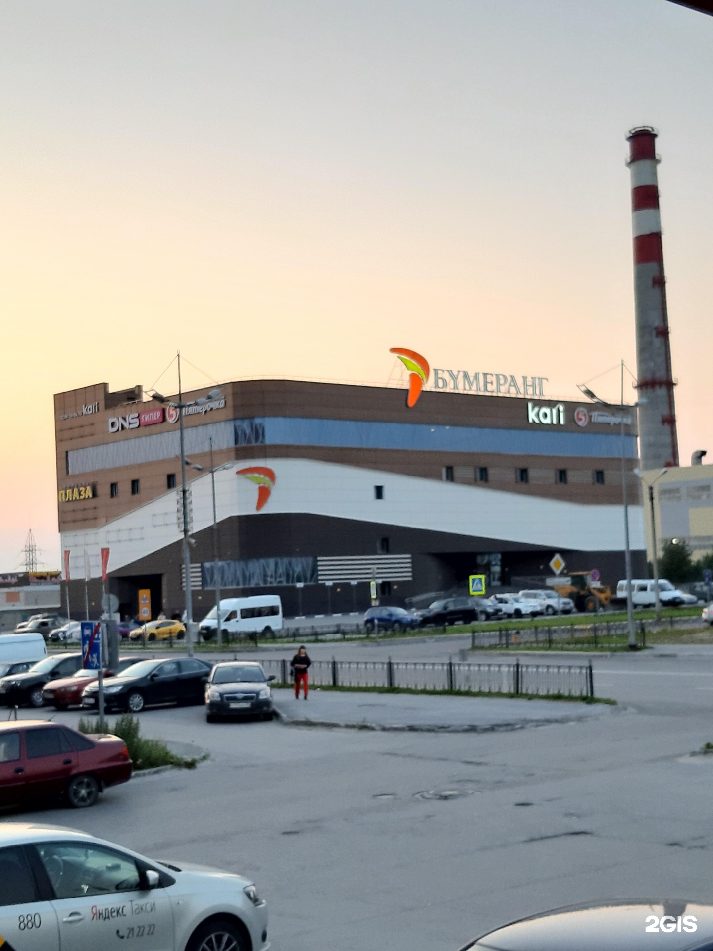 Бумеранг новый уренгой. Северная коммунальная зона 4. Торговый центр бумеранг новый уренгой. Юбилейная 2. Северная коммунальная зона 4.