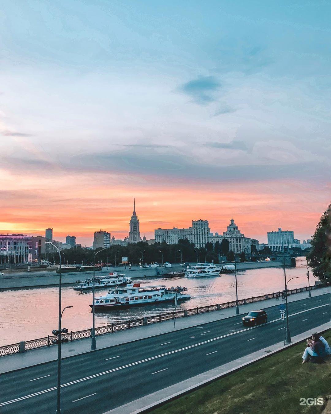 москва смоленская набережная