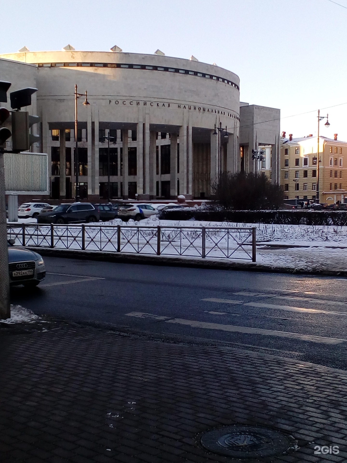 Пискаревский пр 165. РНБ Московский проспект. РНБ Московский 165. Национальная библиотека Санкт-Петербург. Российская Национальная библиотека Московский просп., 165, корп. 2 фото.