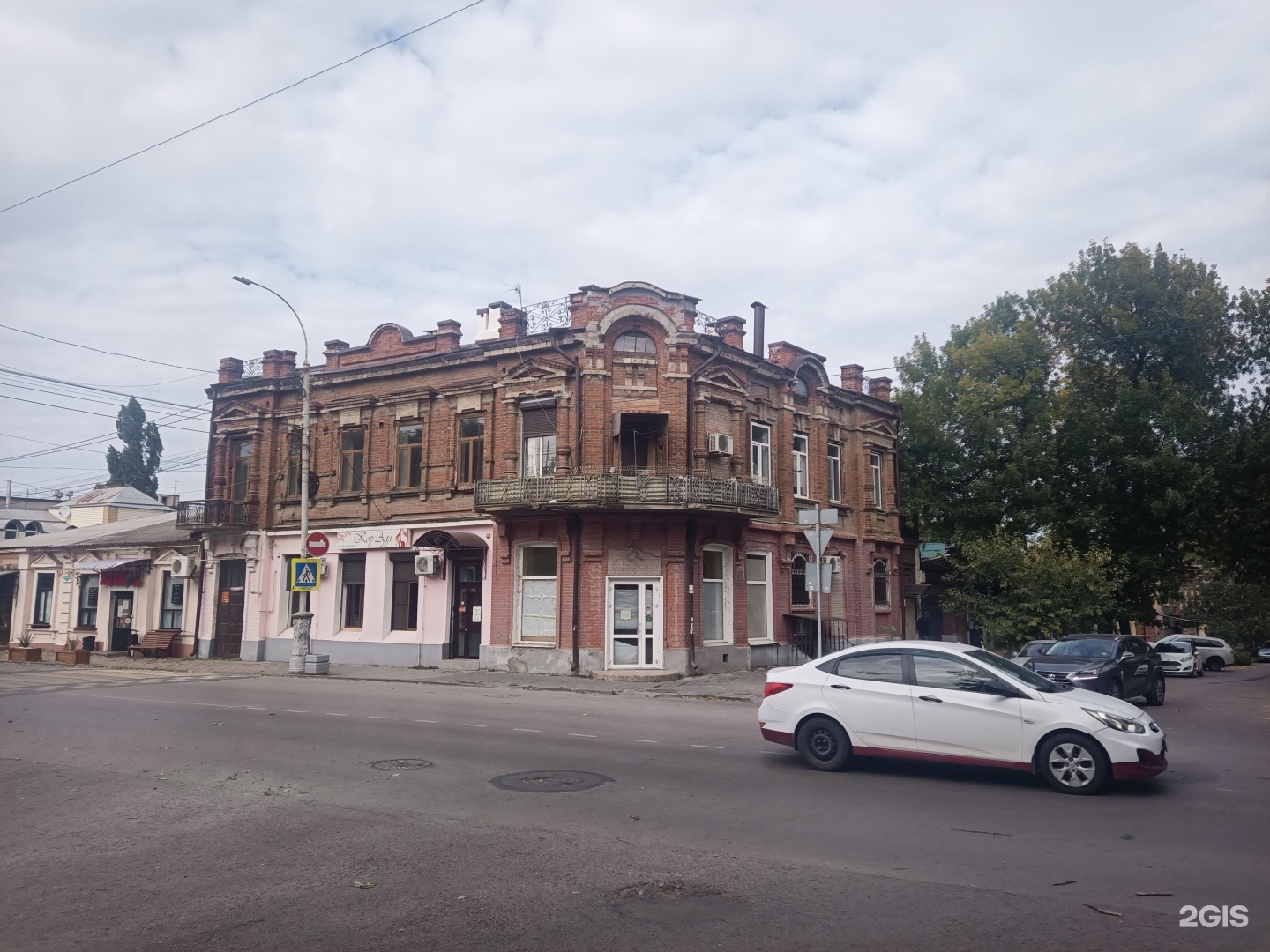 Некрасовский переулок. Петровская 32 Таганрог. Улица Беляева Смоленск. Смоленск ул Беляева,11. Таганрог ул Ватутина