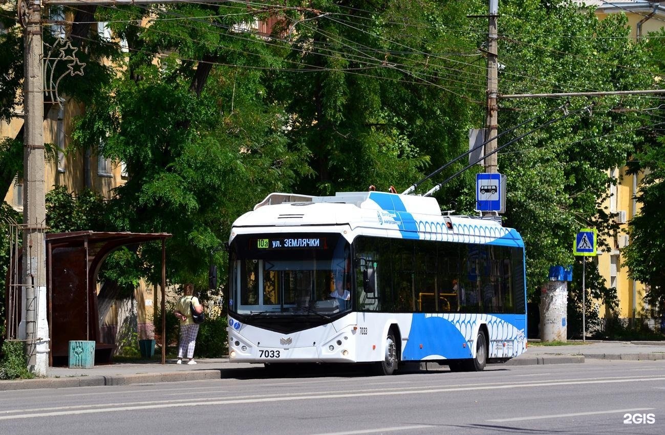 Т 10 троллейбус. БКМ 32100d. БКМ 32100d троллейбус. Волгоградский троллейбус 10а. Троллейбусы модели 32100d.