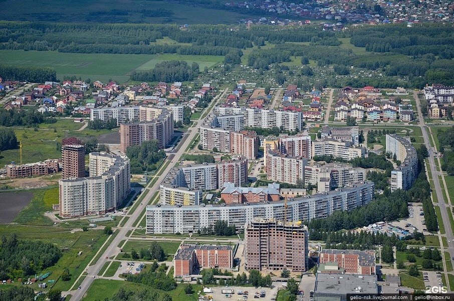 Краснообск новосибирск. Посёлок Краснообск Новосибирская область. Краснообск ВАСХНИЛ. Рабочий поселок Краснообск Новосибирской области. Краснообск Бавария с высоты птичьего полета.