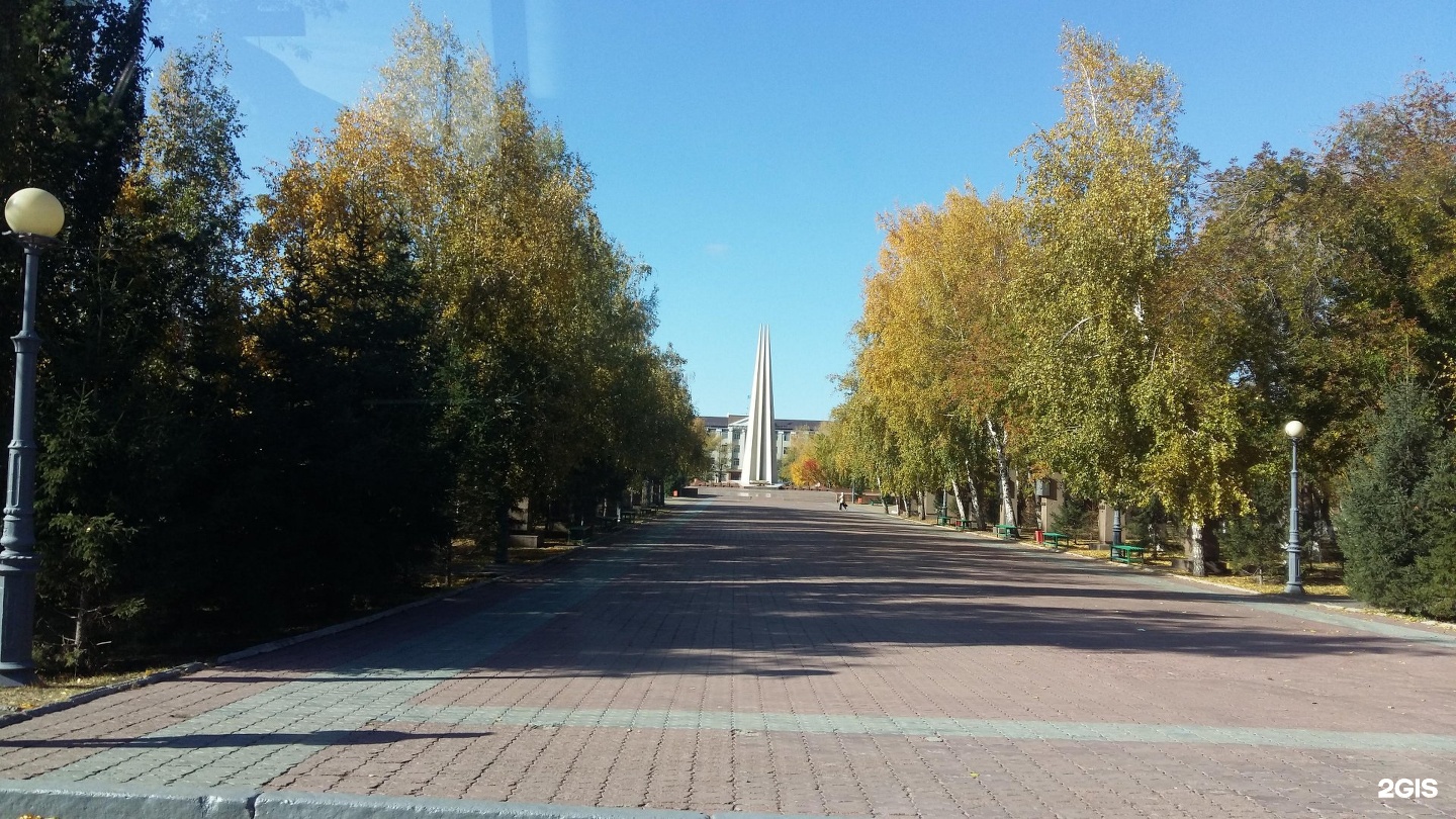 2 павлодар фото. Обелиск славы в Павлодаре. Обелиск славы Экибастуз. Вечный огонь Павлодар. Вечный огонь Петропавловск Казахстан.