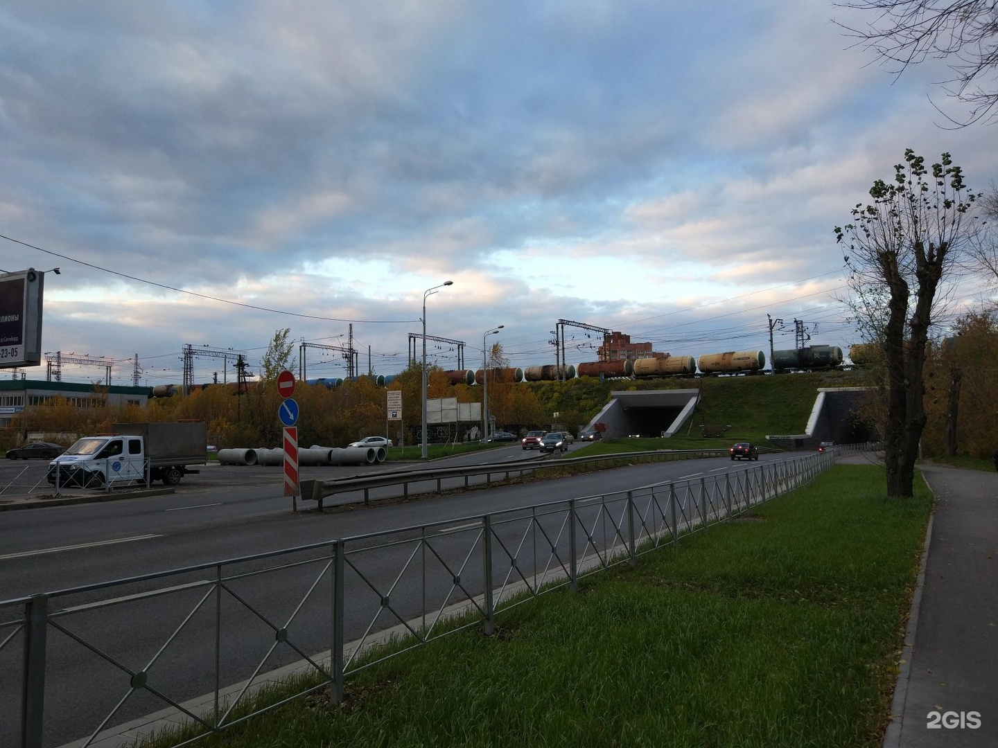 Локомотивная 1 пермь. Улица Локомотивная Пермь. Пермь дороги. Мост на локомотивной Пермь. Кольцо на локомотивной Пермь.