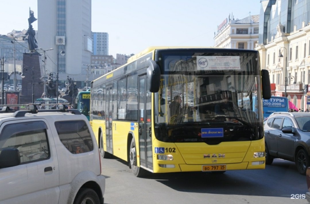 4 маршрут владивосток. Автобус 98д Владивосток. Автобус 98ц Владивосток. Маршрут 98. 98 Автобус.