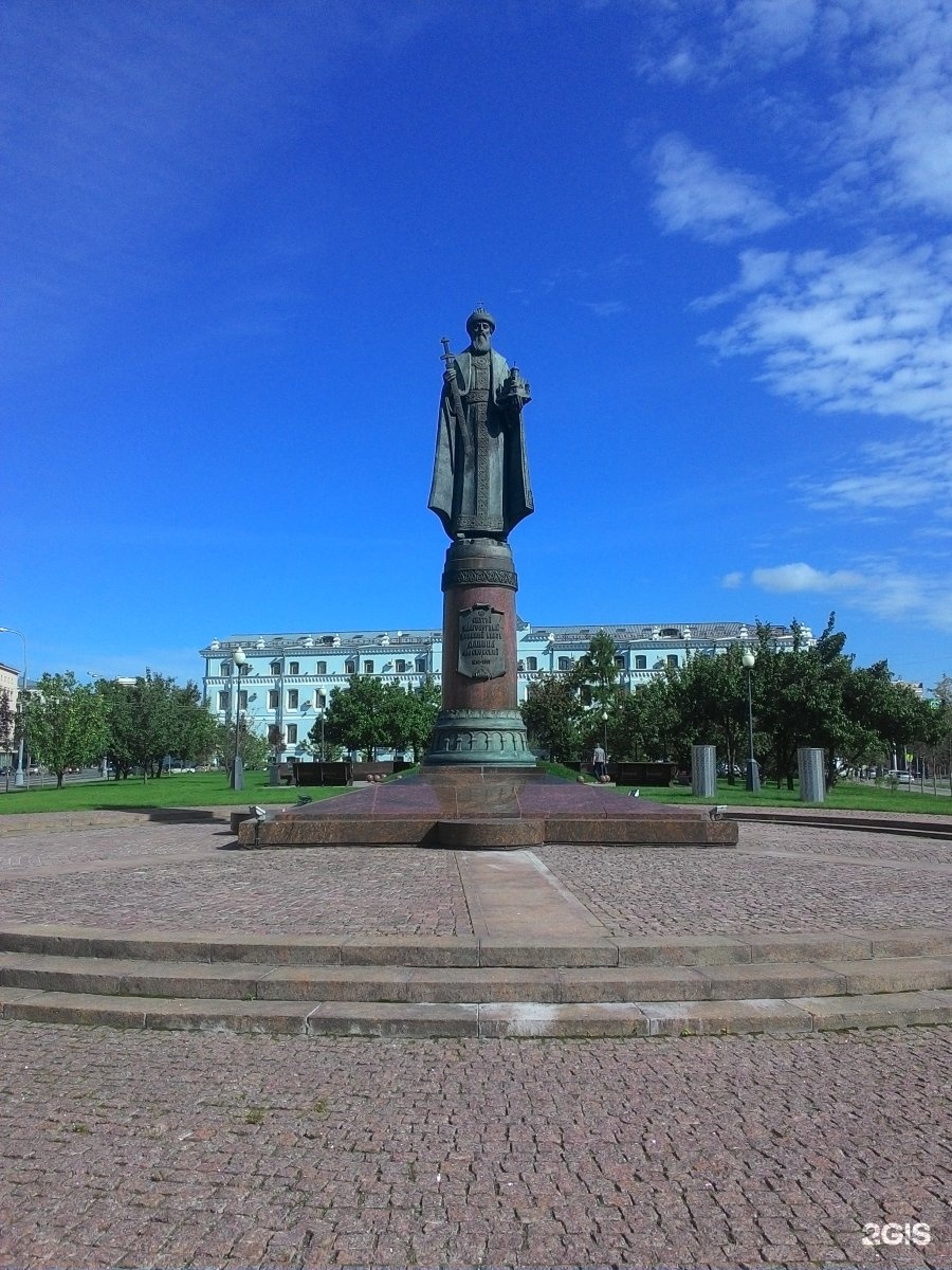 Государственный памятник. Памятник Даниилу московскому в Москве. Памятник князю Даниилу московскому. Памятник князю Даниилу Александровичу в Москве. Памятник князю Даниилу московскому на Тульской.