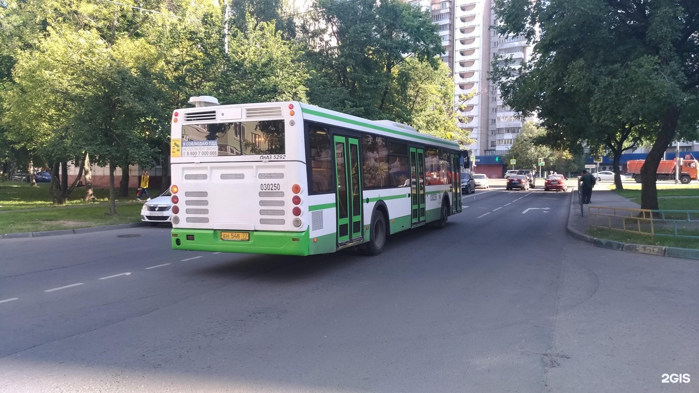 Остановки 61 автобуса екатеринбург. Автобус 61 Москва. 438 Автобус. Автобус 774 Москва. Автобус 93 Москва.