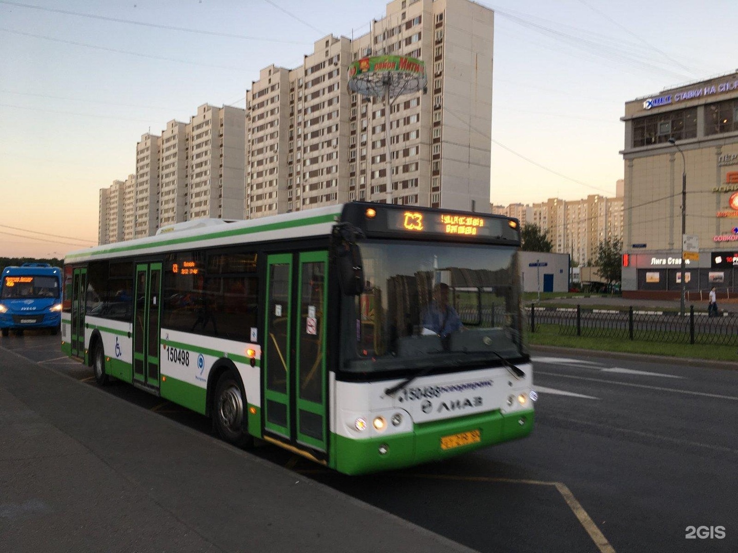 Автобус 3 61. Автобус 3. Автобус 3 Москва. Автобус н11 Москва. Автобус м3.