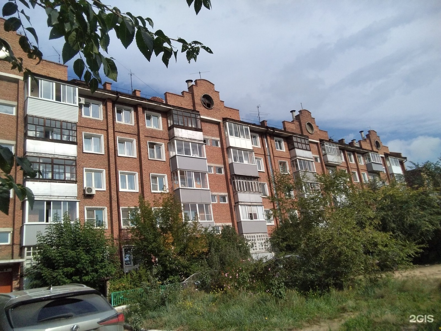 площадь добролюбова