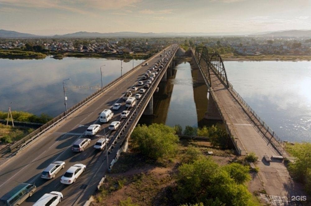 Левый берег улан удэ. Селенгинский мост Улан-Удэ. Селенга мост Улан-Удэ. Улан Удэ река Селенга мост. Мост через реку Селенга Улан-Удэ.