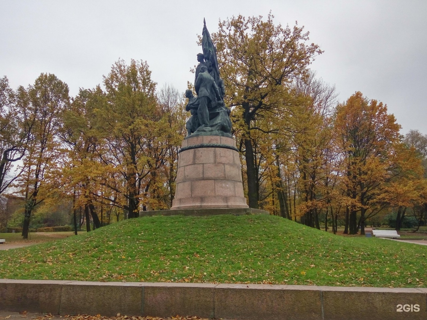 Краснодон. Памятник героям Краснодона (Санкт-Петербург). Памятник героям Краснодона. Краснодон парк. Краснодон парк молодой гвардии.