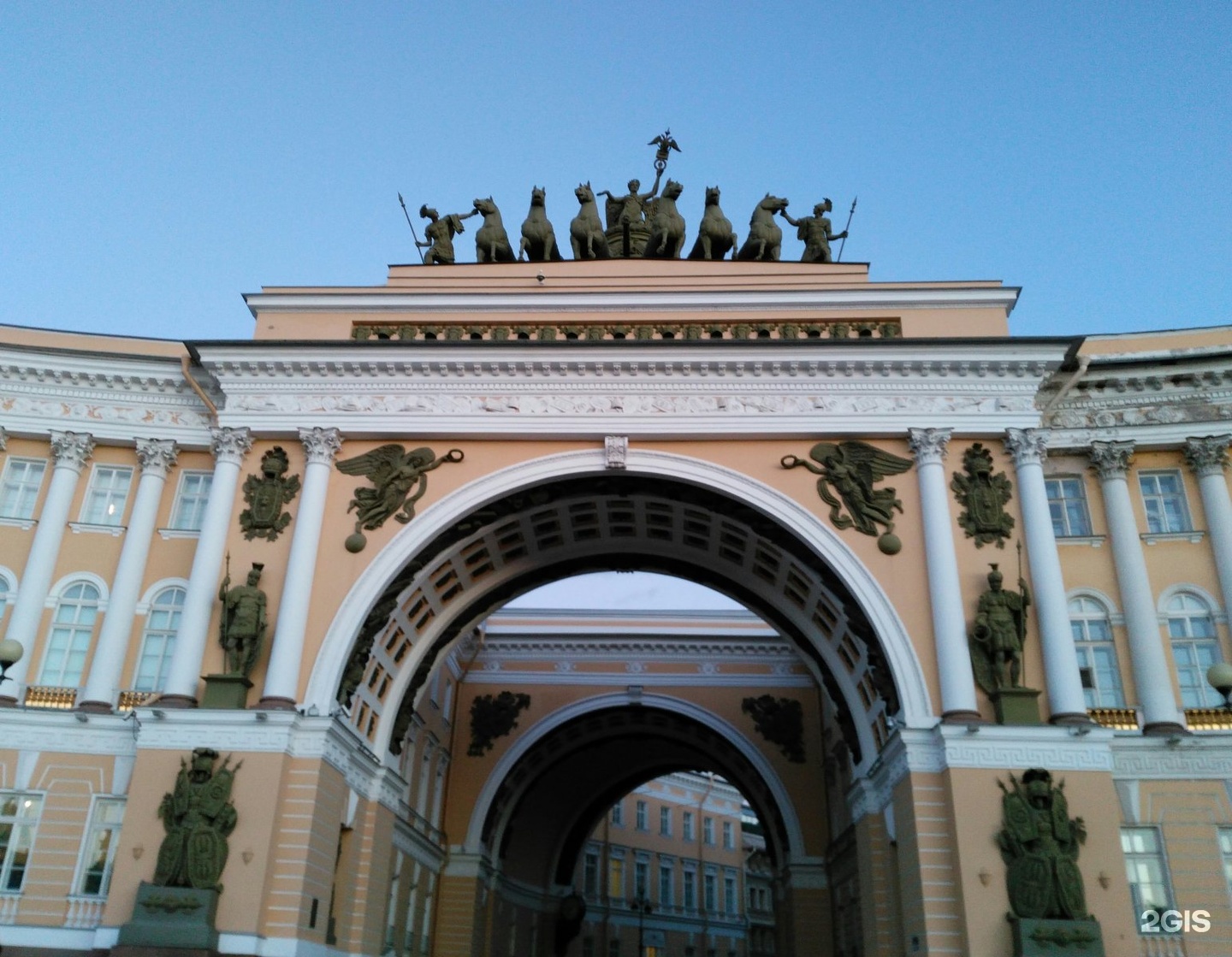 Музей арка главного штаба в санкт петербурге. Арка главного штаба в Санкт-Петербурге.