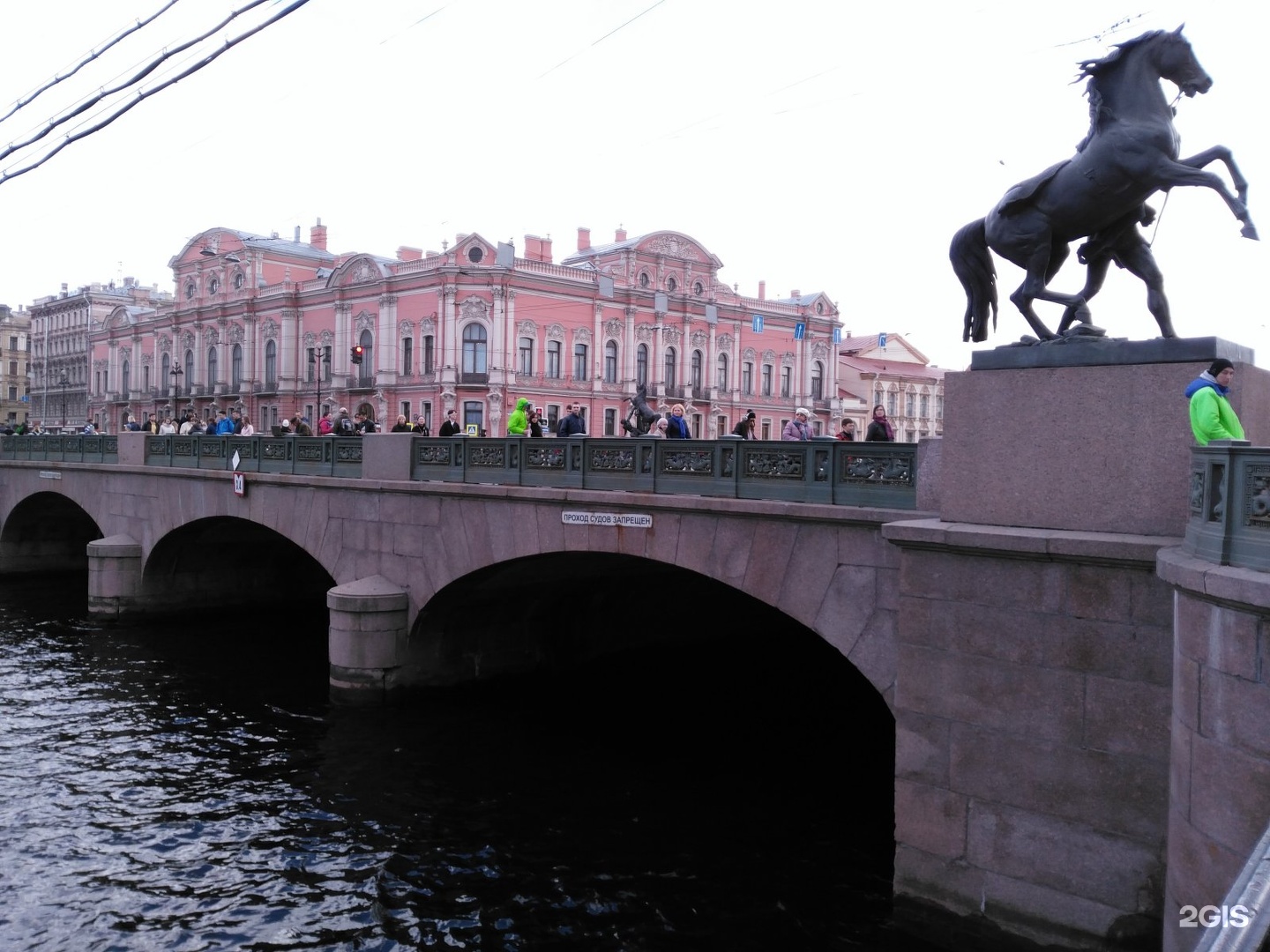 Памятники архитектуры в Санкт-Петербурге Аничков мост через реку