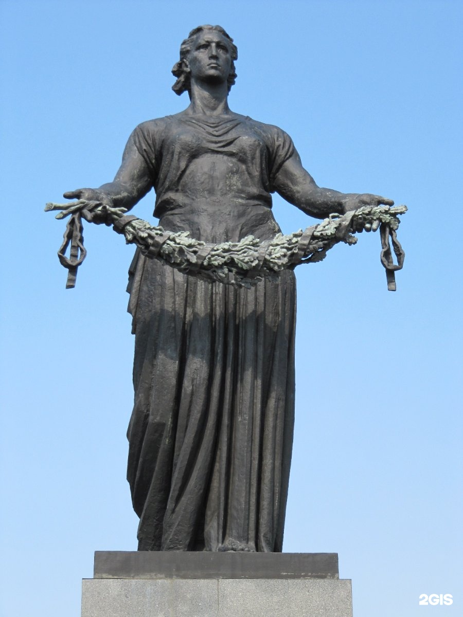 скульптура родина мать в санкт петербурге