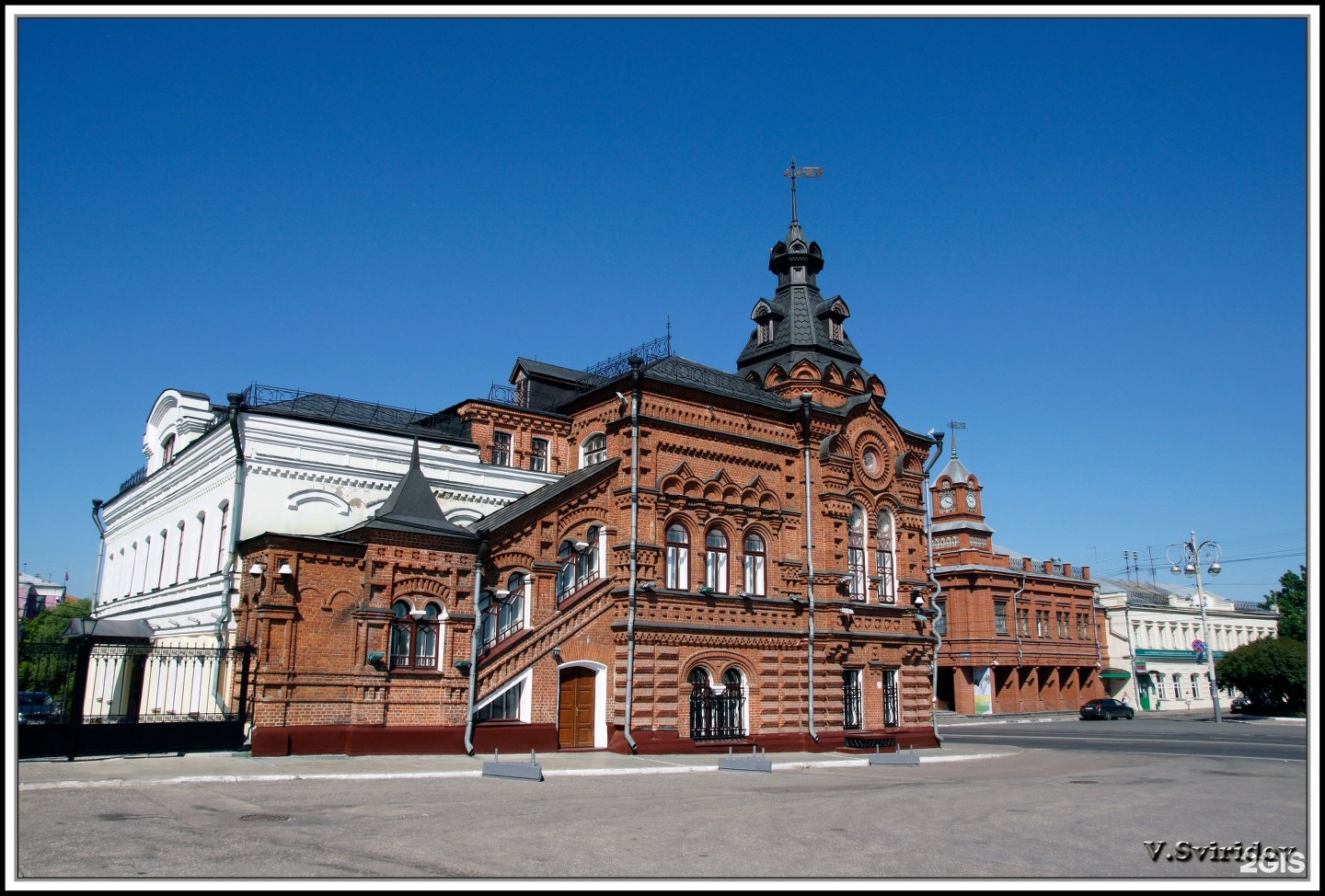 Большая московская. Здание городской Думы Владимир Архитектор. Большая Московская 54 Владимир. Большая Московская 54 Владимир дом дружбы. Город Владимир Старая Дума.