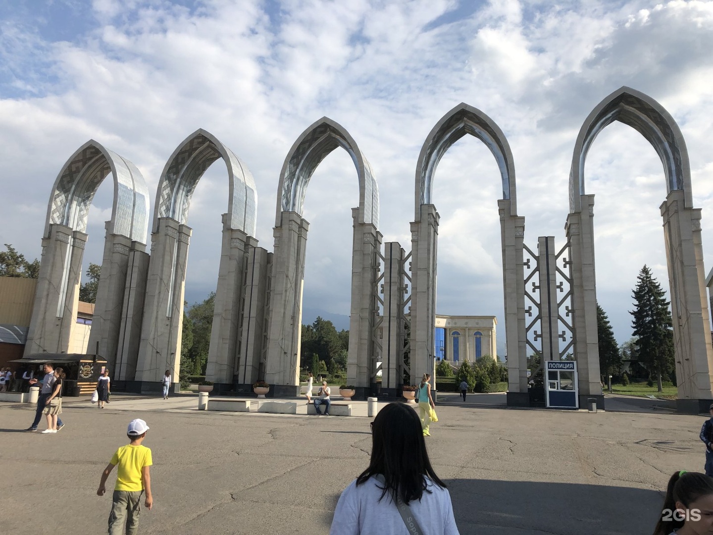 Где находится алматы атакент вайлдберриз. Поселок Атакент Казахстан. Атакент Мактааральский район. Алматы Атакент район. Атакент Ташкентская улица.