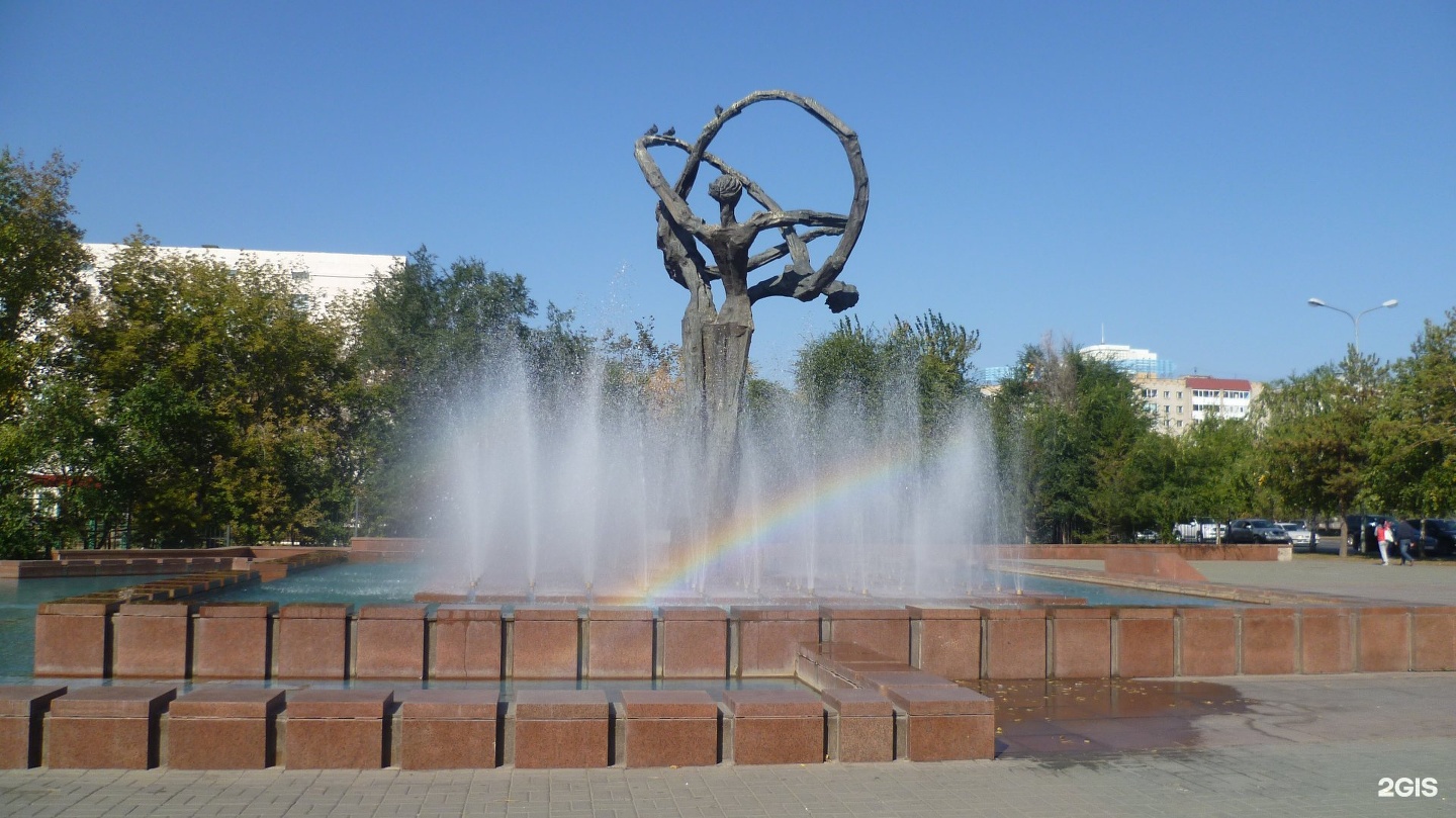 Монумент дружбы народов Бишкек
