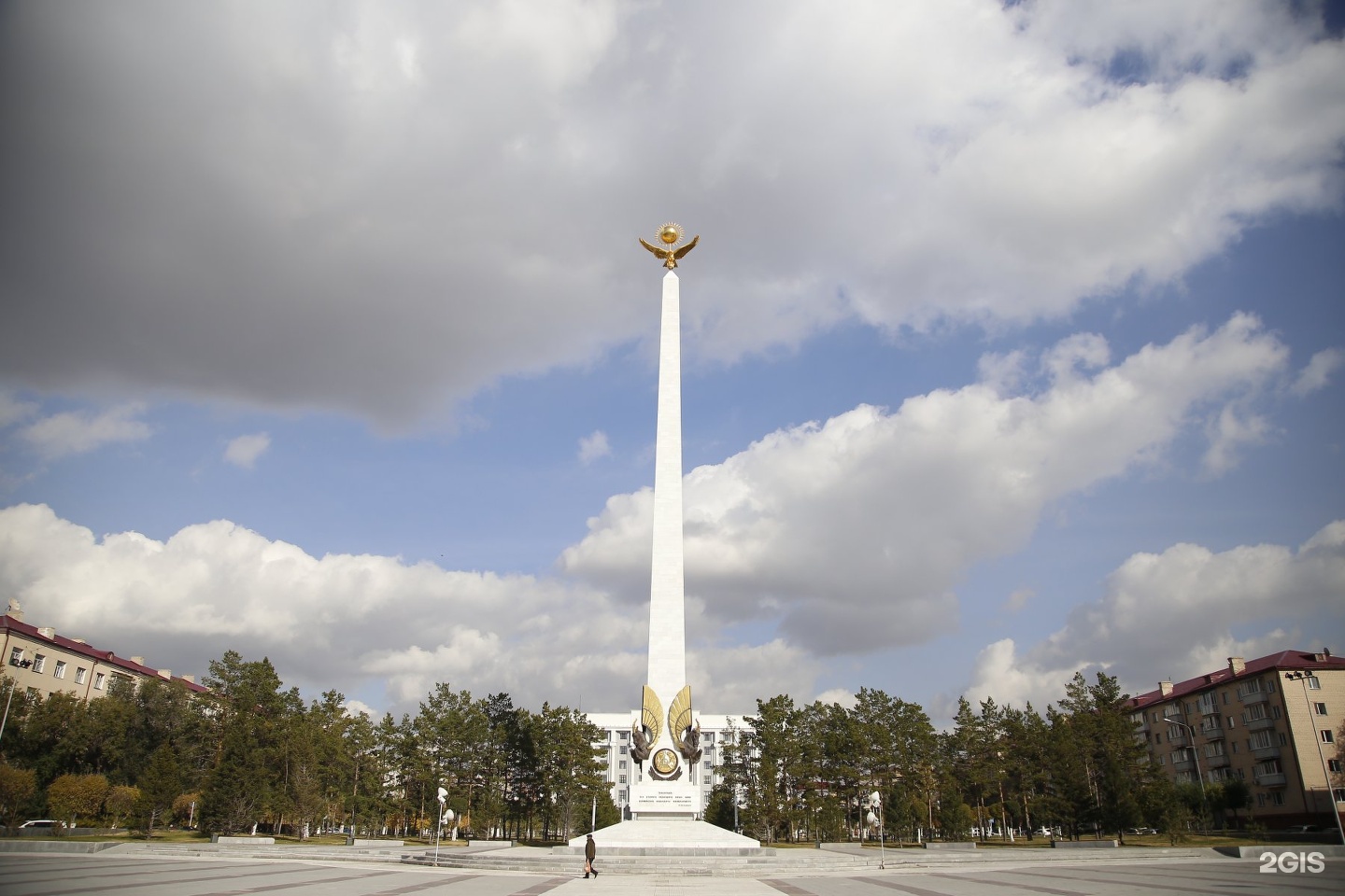 Монумент независимости Караганда