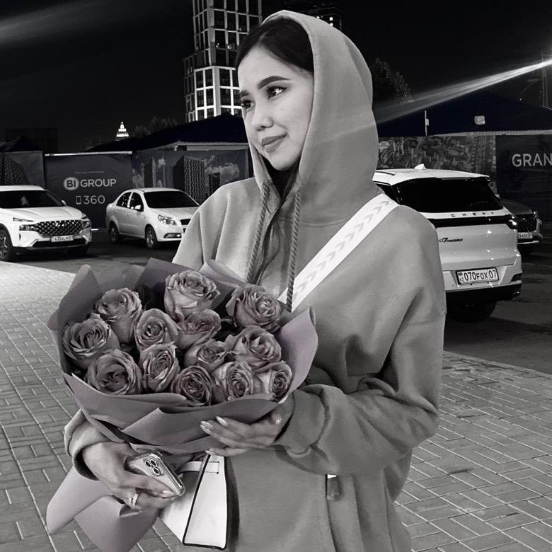 Бірден барлық саңылауларға кіреді