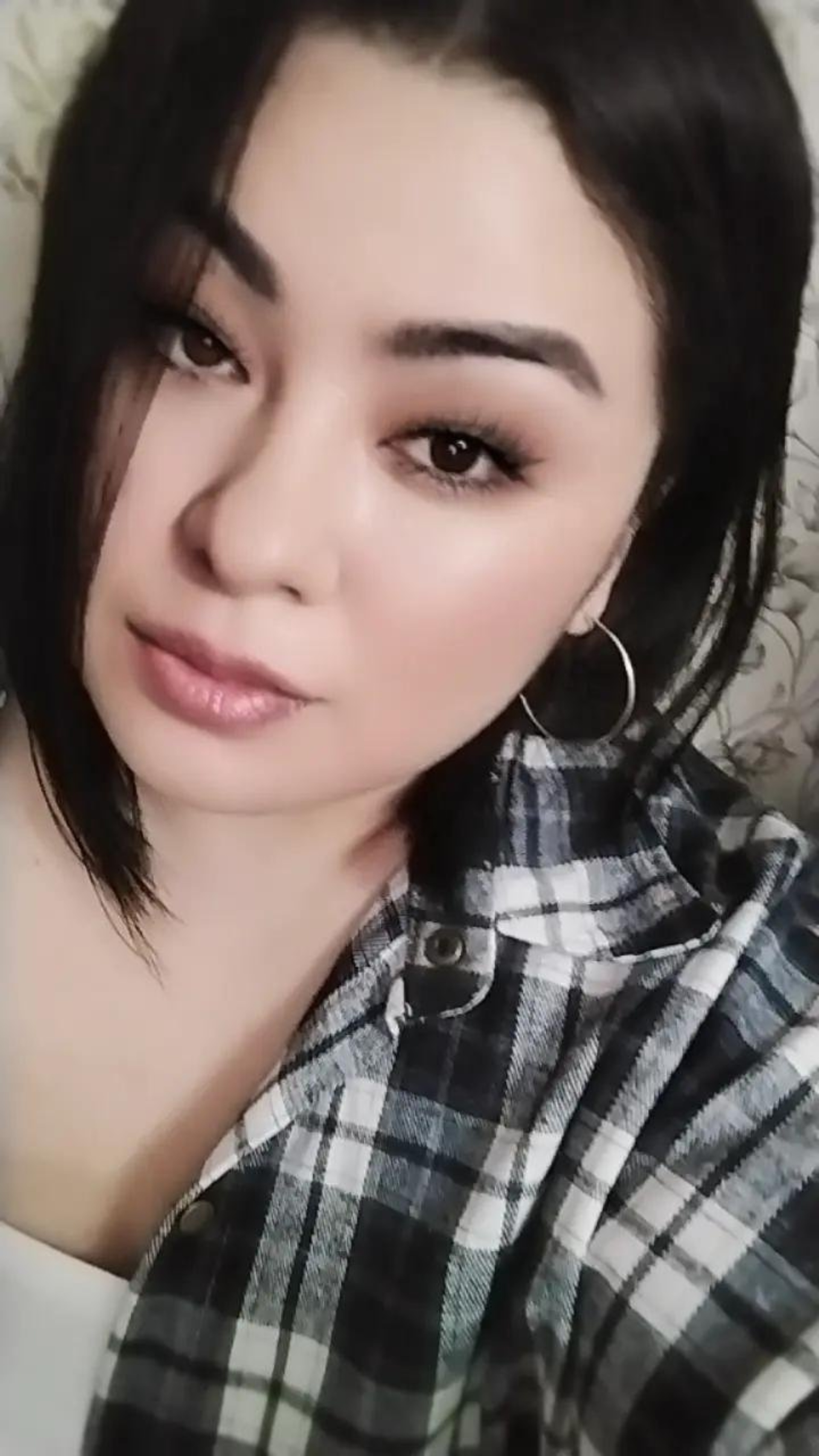 Түкті письки бар жалаңаш әдемі әйелдер