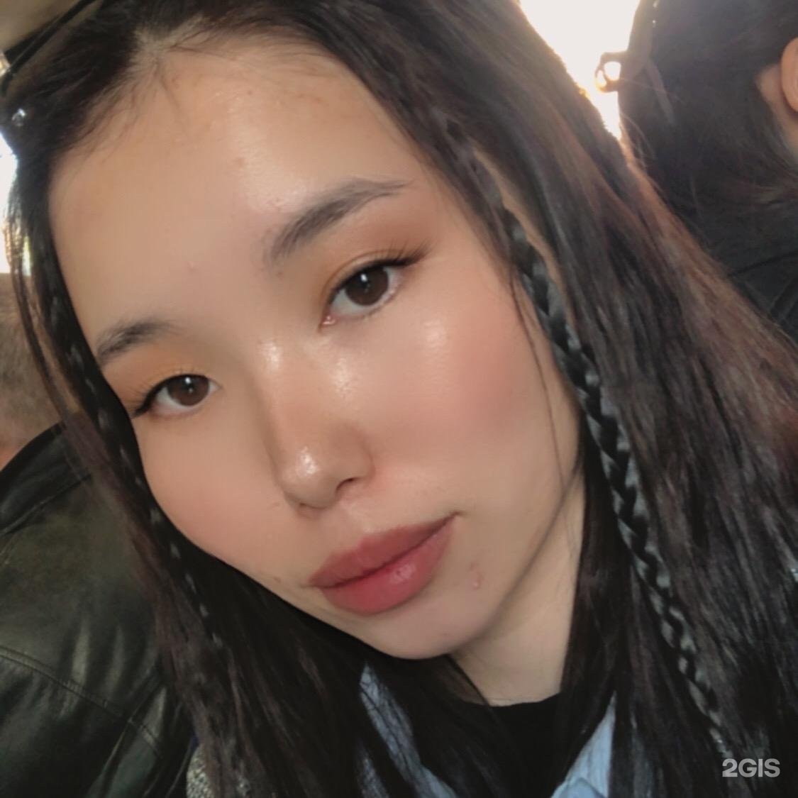 Минет жасайтын жетілген жезөкшелерді қараңыз