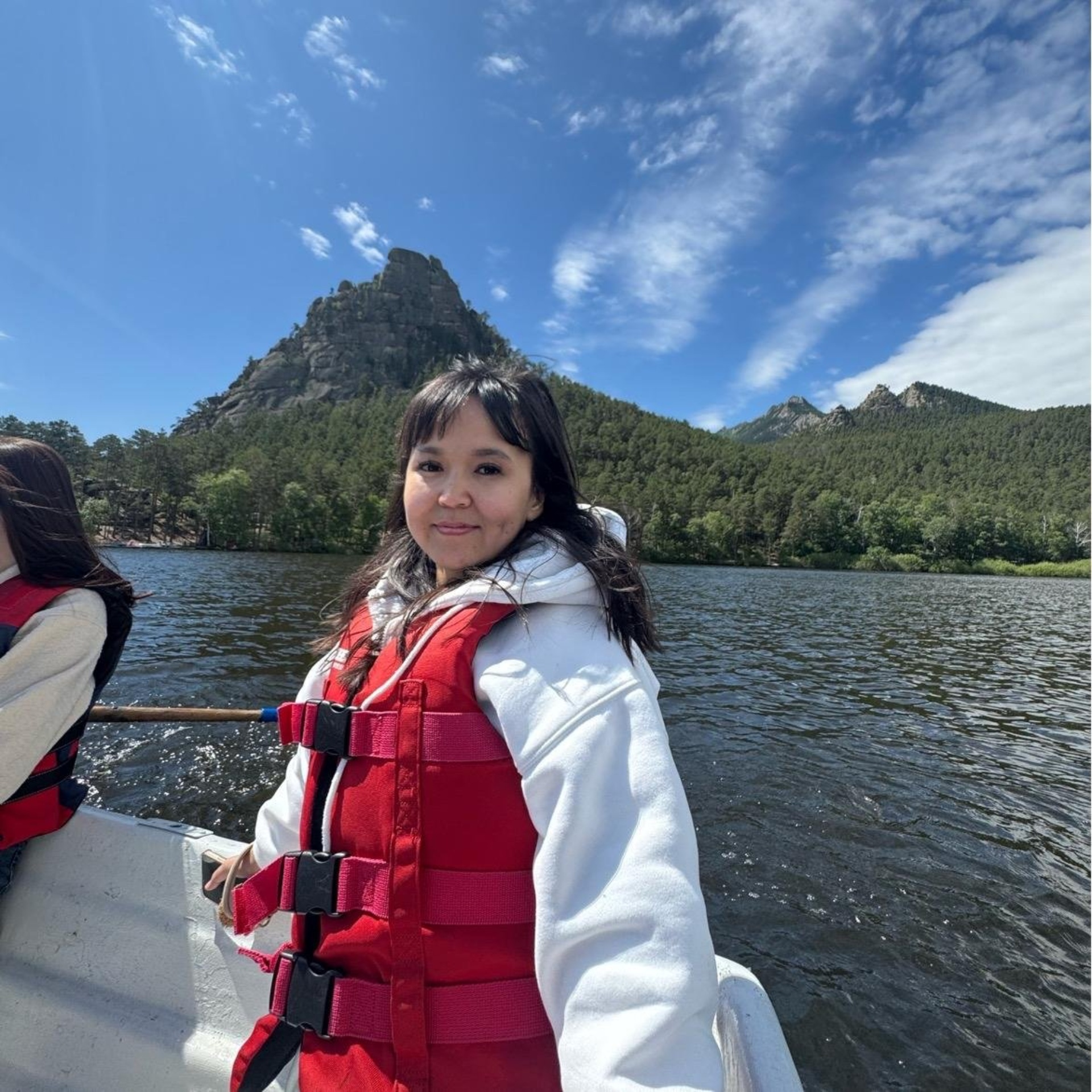 Ұзын әйелмен порно көру Сақталған модельді қараңыз