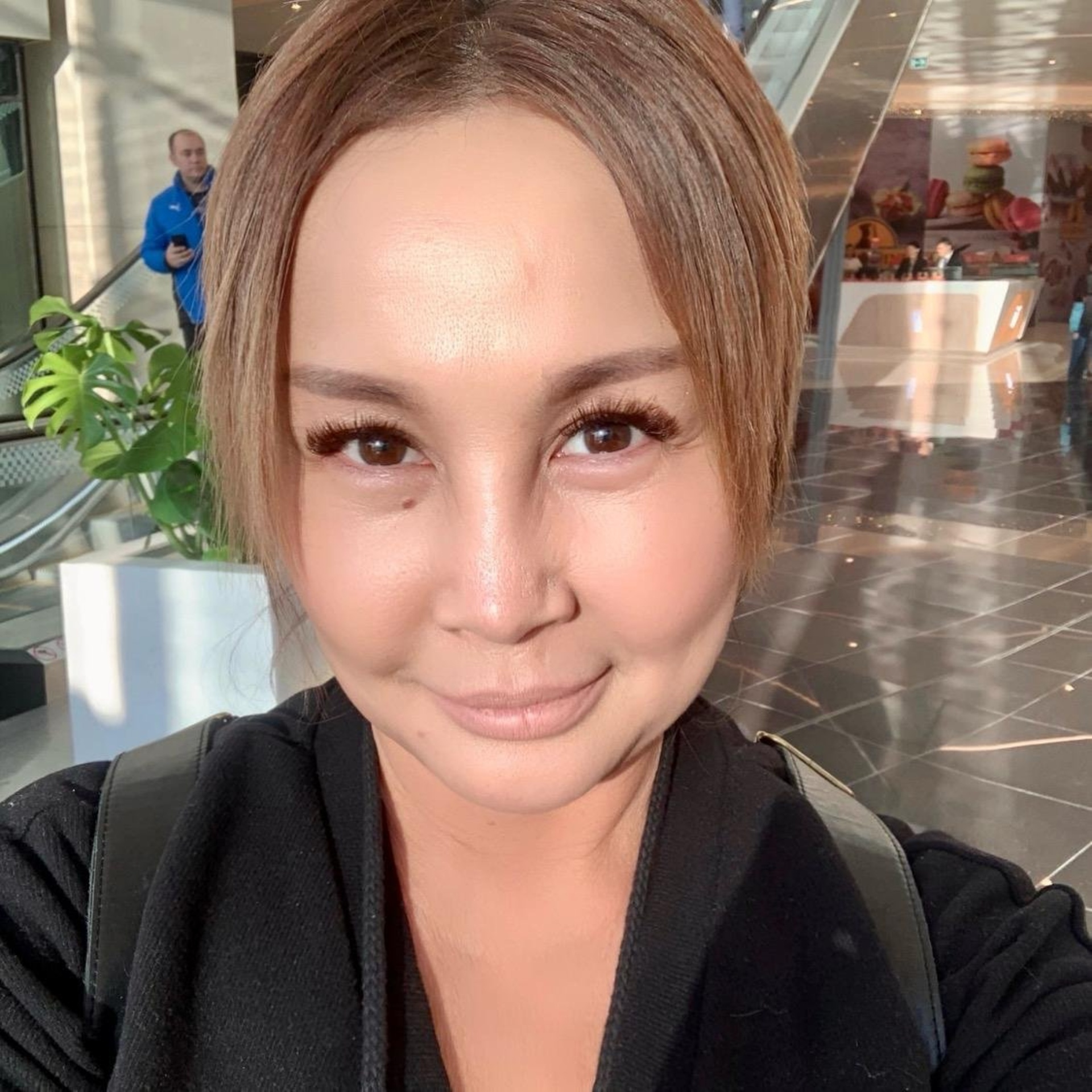 Аяғы кең таралған порно