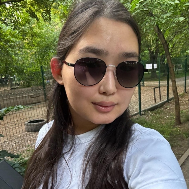 Жалаңаш кең жамбас бейне