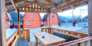 Архыз: Гостевой дом Берлога 09