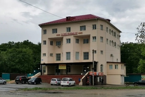 Большой Камень: Отель Адмирал