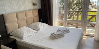 Амзара: Гостевой дом Агучи