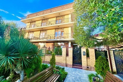 Сириус: Гостевой дом Celentano