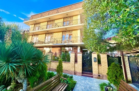 пгт Сириус: Гостевой дом Celentano