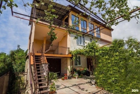 Сириус: Гостевой дом Тропики