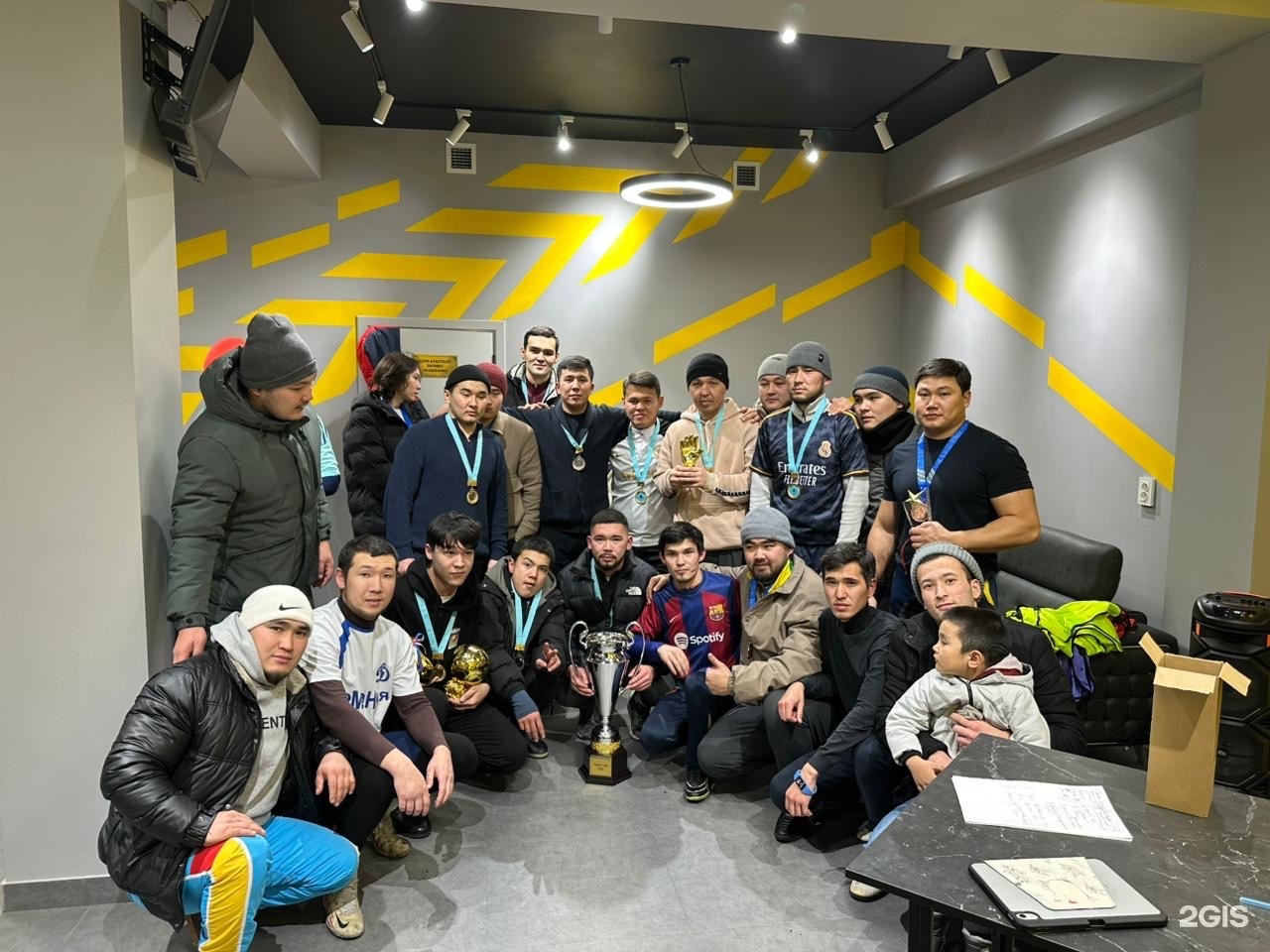 Sport Center Azi