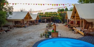 Кучугуры: Глэмпинг Гости