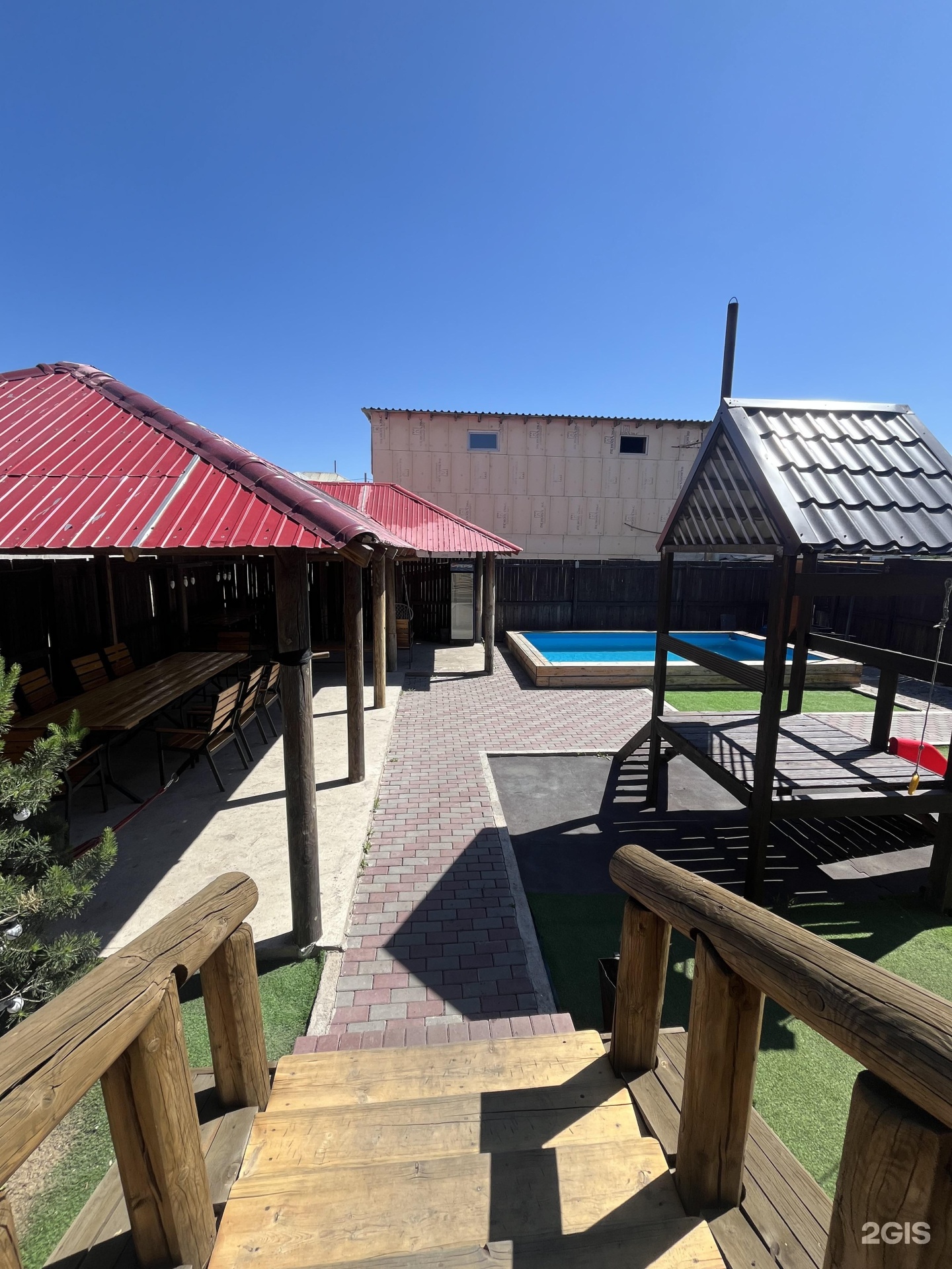 Qaiyn Land Resort