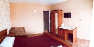 Гагра: Гостевой дом Династия