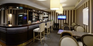 Москва: Отель Времена года