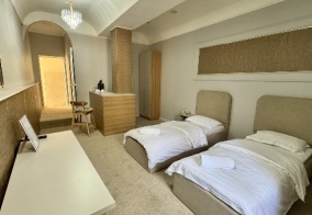 Отель Gold в Алматы