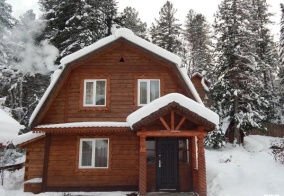 Коттедж Теремок на Телецком озере
