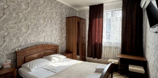 Сириус: Коттедж Dvin