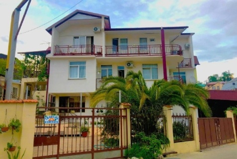 Адлер: Гостевой дом У Елены